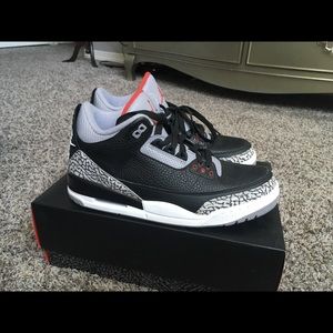 Jordan 3 Retro OG Black/Cement. Men’s size 10.